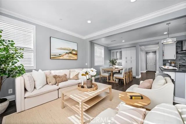 8112 E Loftwood Lane