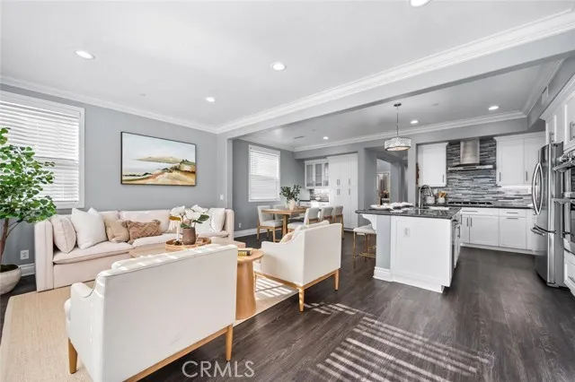 8112 E Loftwood Lane