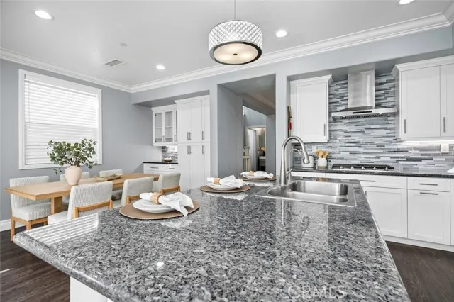 8112 E Loftwood Lane