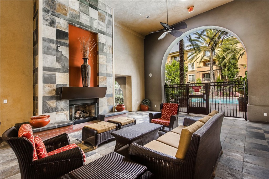 1801 E Katella Avenue 3135