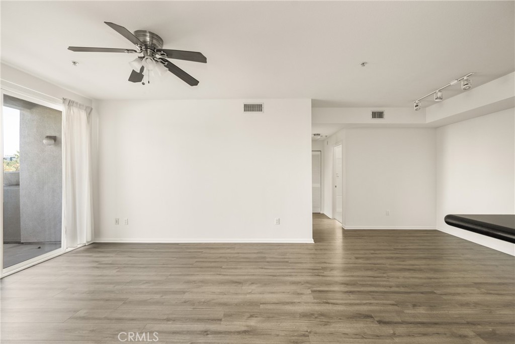 1801 E Katella Avenue 3135