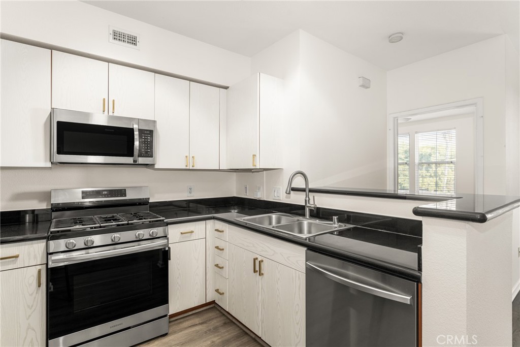 1801 E Katella Avenue 3135