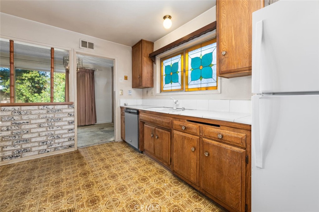 6151 Killarney Avenue