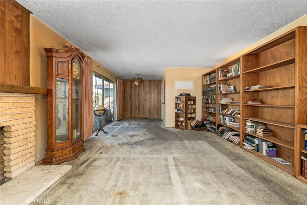 6151 Killarney Avenue