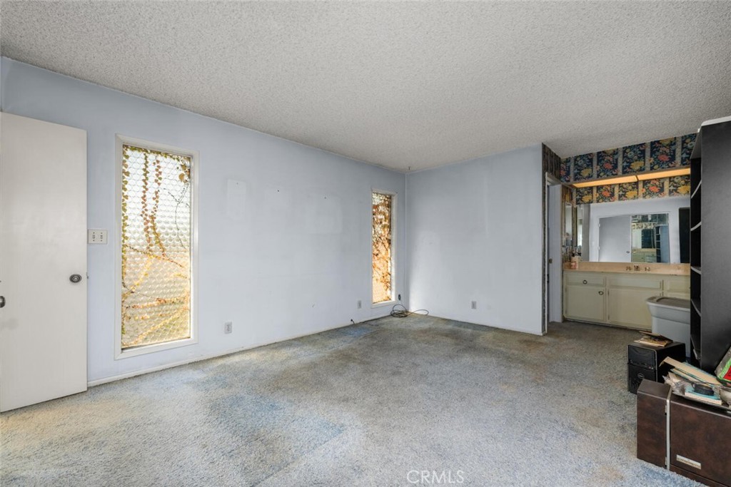 6151 Killarney Avenue