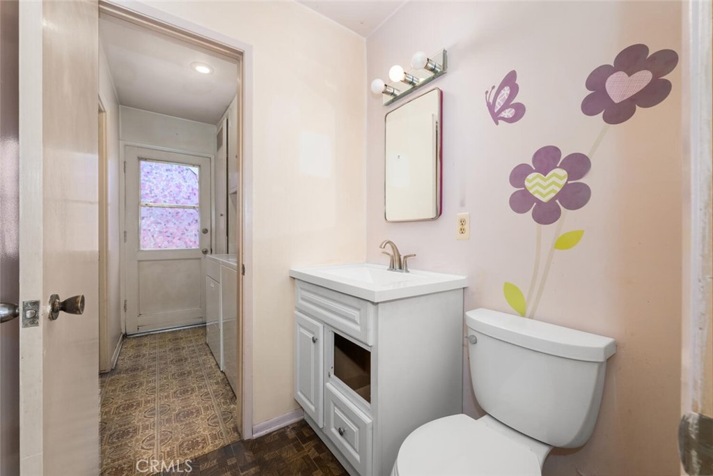 6151 Killarney Avenue