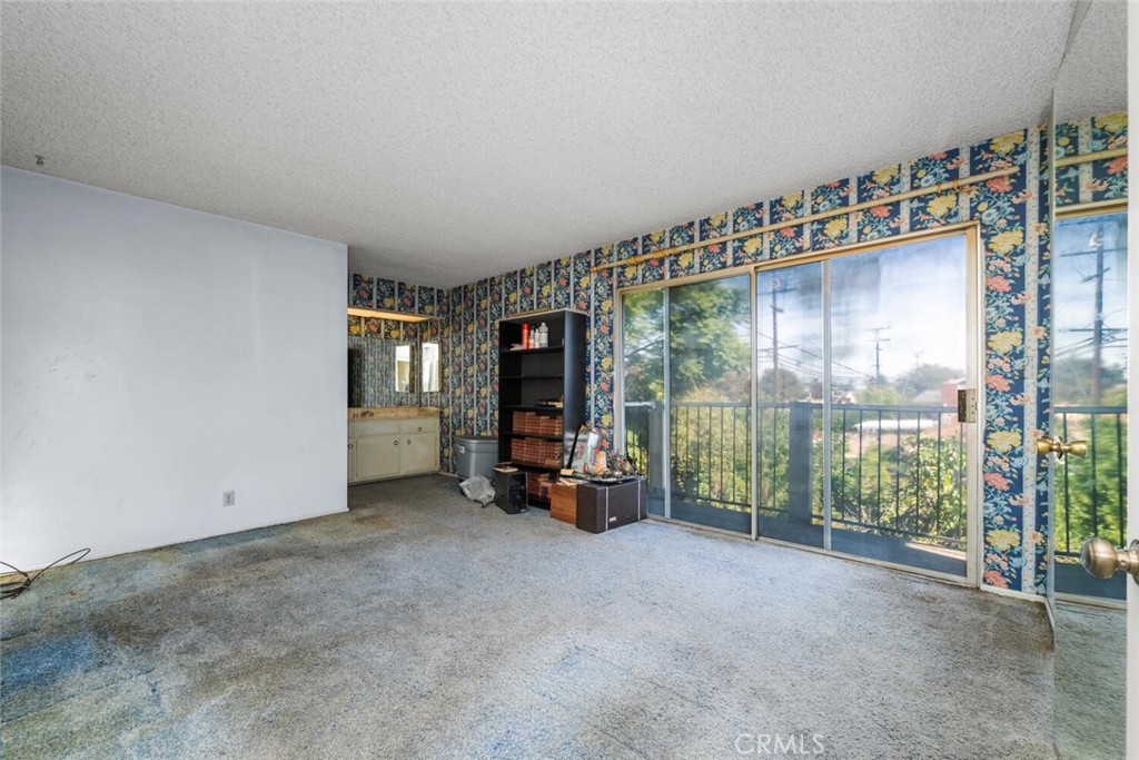 6151 Killarney Avenue