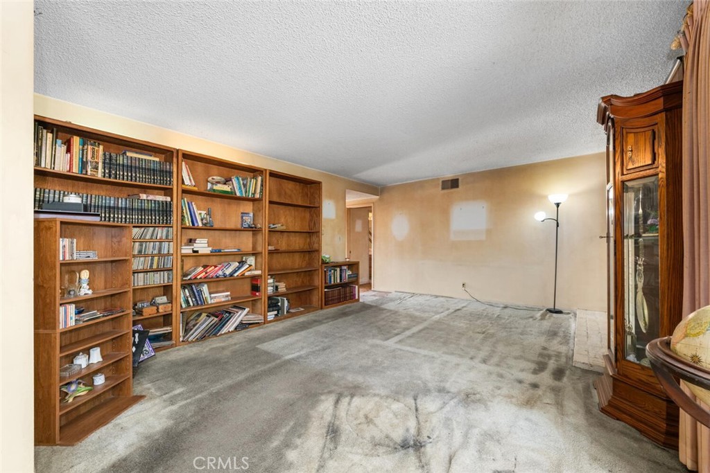 6151 Killarney Avenue