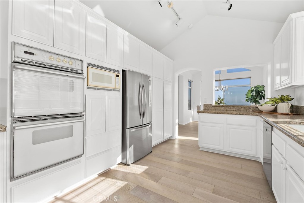 34102 Calle La Primavera