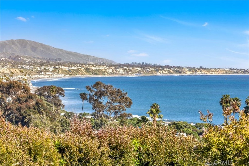 34102 Calle La Primavera