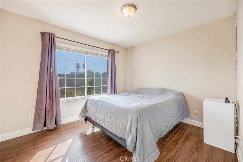 24161 Fordview Street