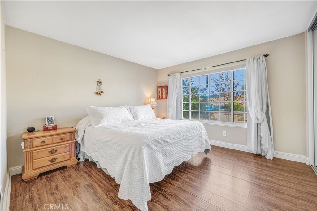 24161 Fordview Street