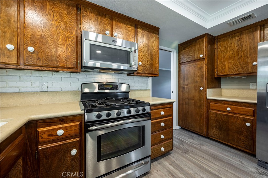 3440 Pickwick Street