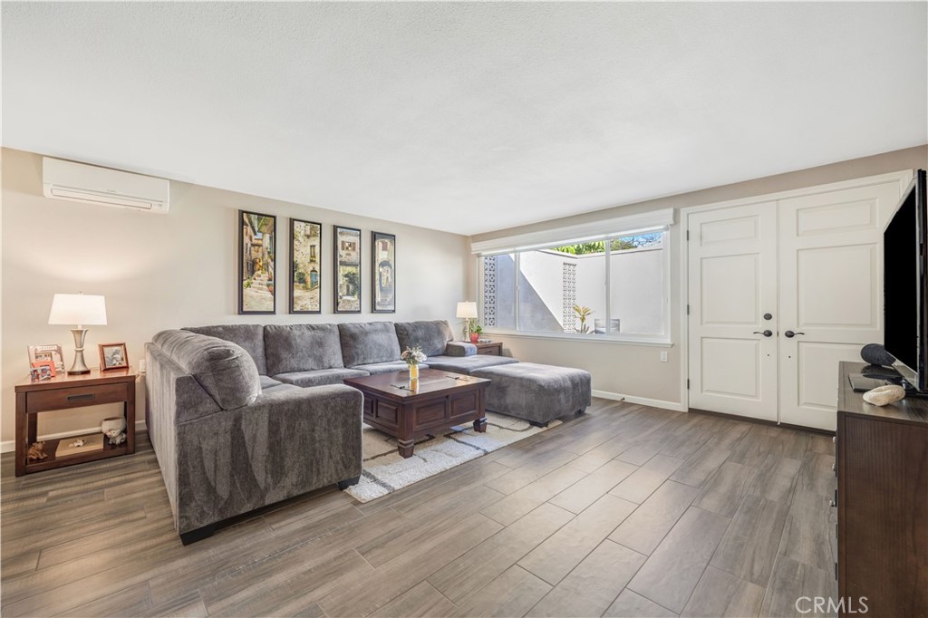 334 Avenida Sevilla A