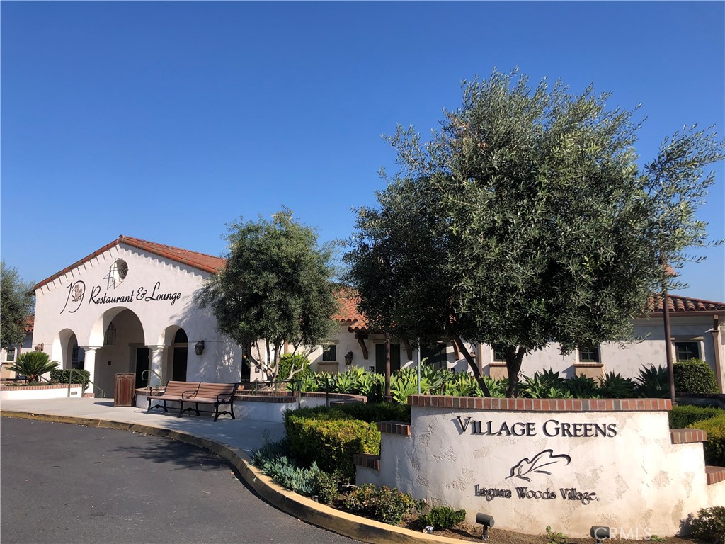 334 Avenida Sevilla A