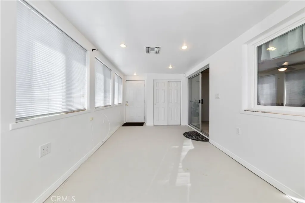 2218 El Rancho Circle