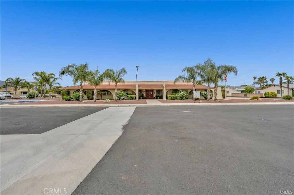 2218 El Rancho Circle