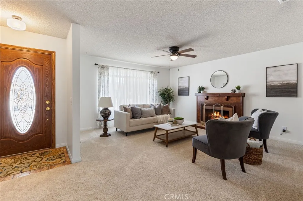 2218 El Rancho Circle