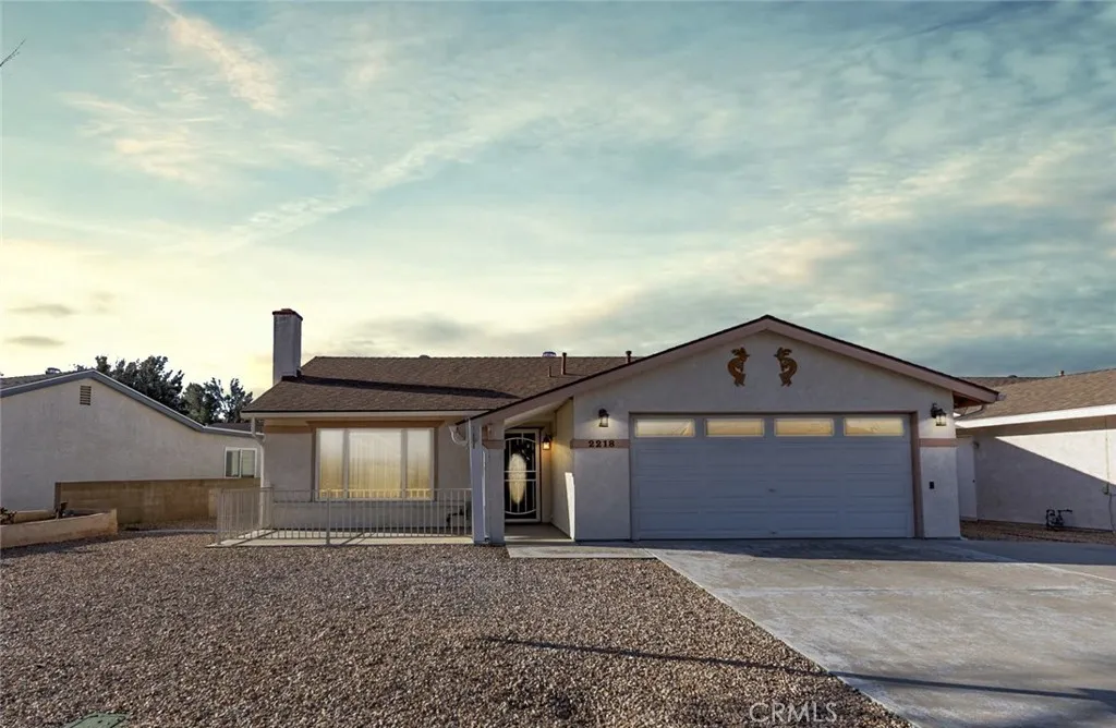 2218 El Rancho Circle