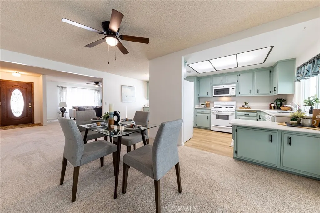 2218 El Rancho Circle