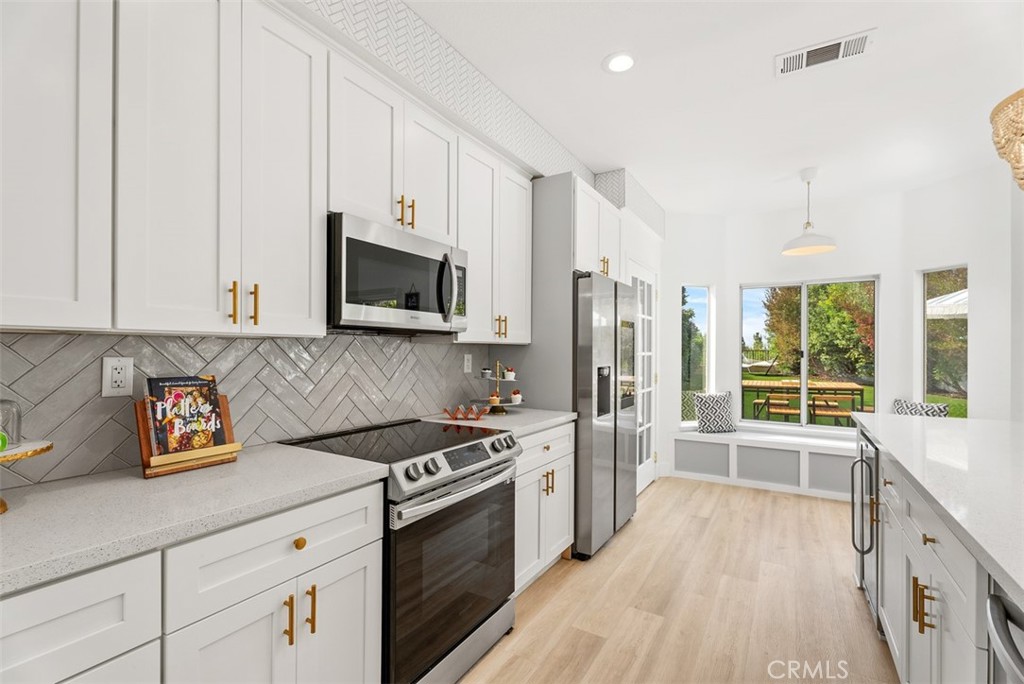 25091 Stonegate Lane