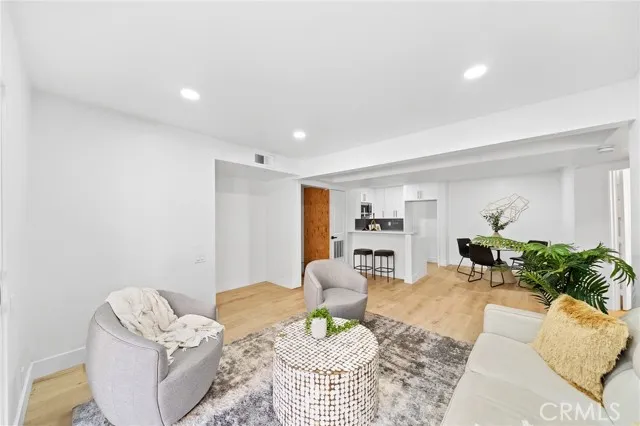 1400 W Edgehill Road # 17
