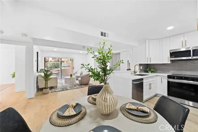 1400 W Edgehill Road # 17