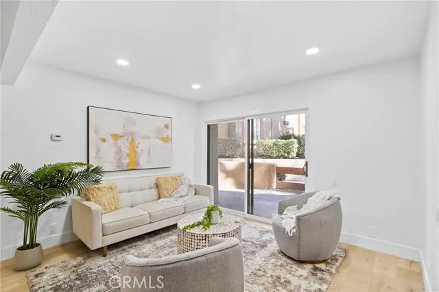 1400 W Edgehill Road # 17