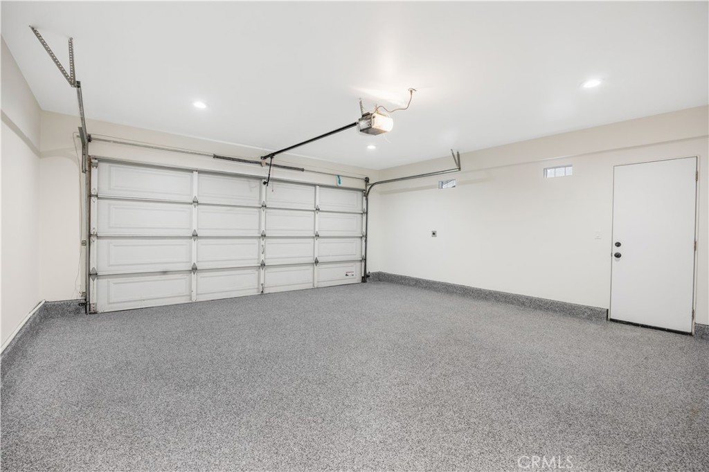 22591 Via Santa Maria