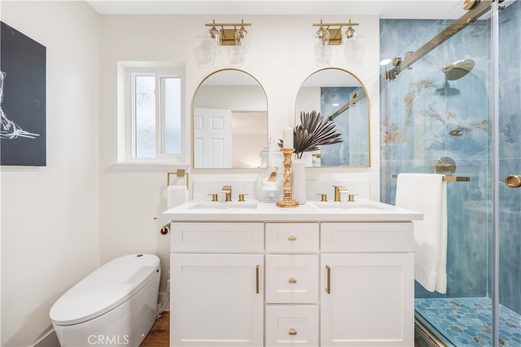 22591 Via Santa Maria