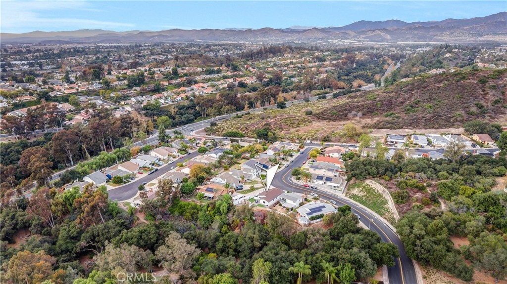 22591 Via Santa Maria