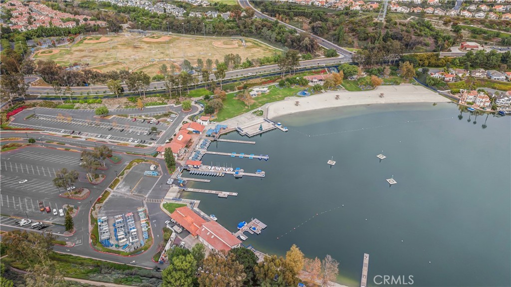 22591 Via Santa Maria