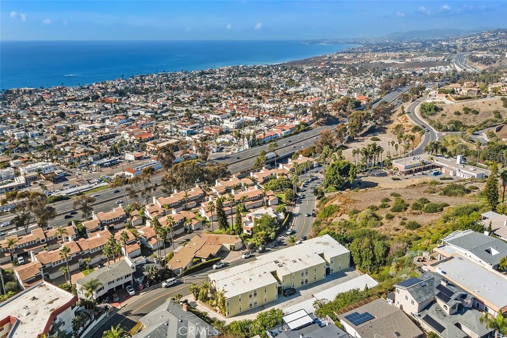 201 S La Esperanza R9