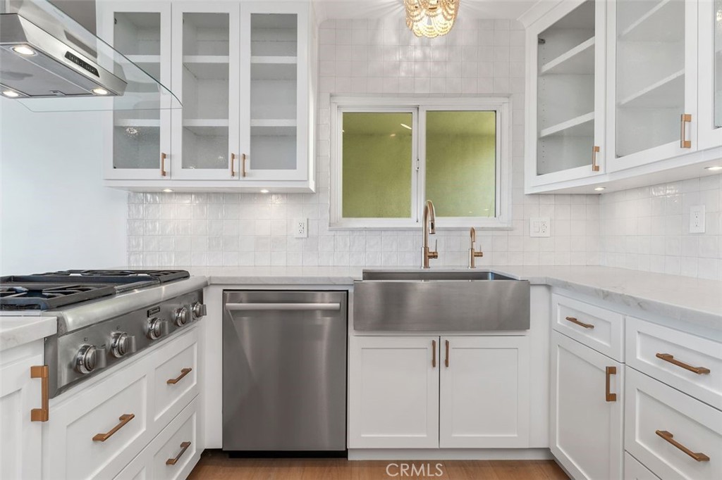 201 S La Esperanza R9