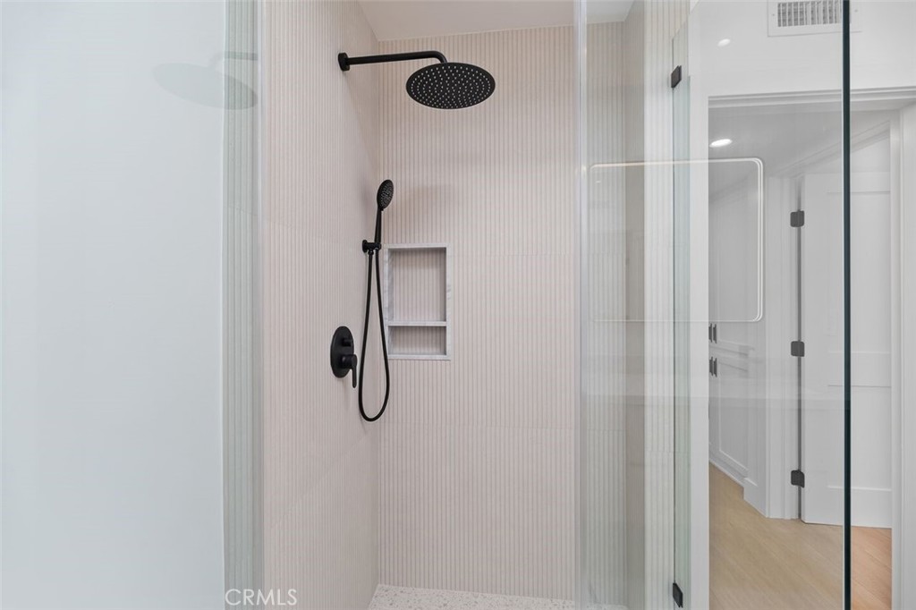 201 S La Esperanza R9