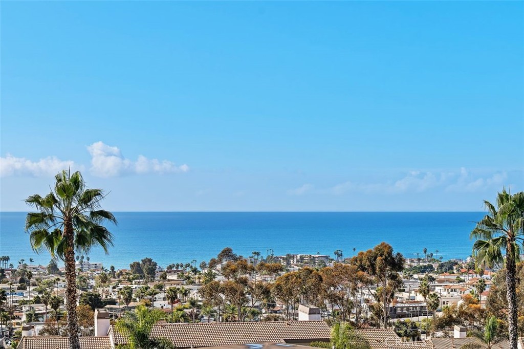 201 S La Esperanza R9