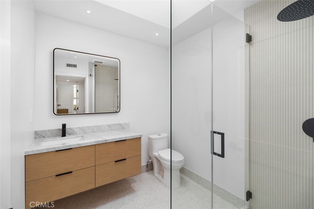 201 S La Esperanza R9