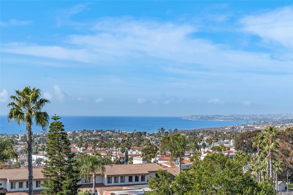 201 S La Esperanza R9