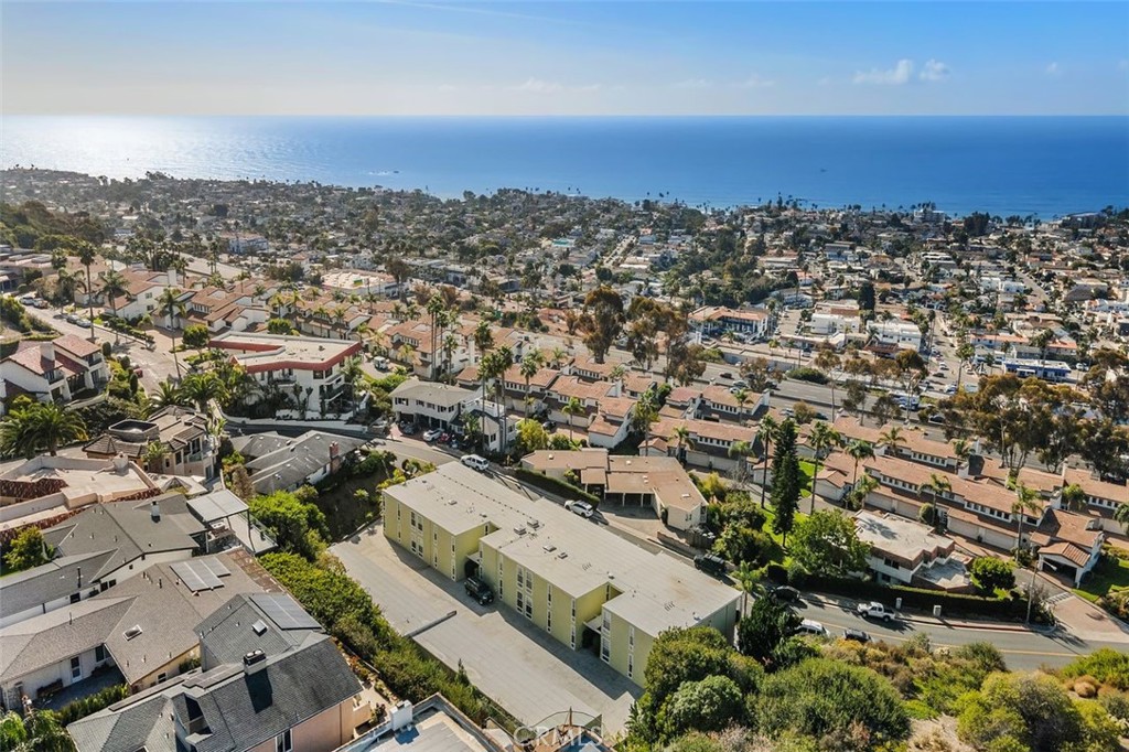 201 S La Esperanza R9