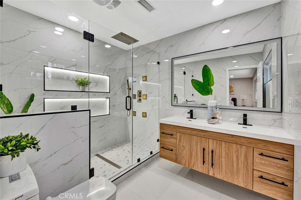 17351 Buttonwood Street