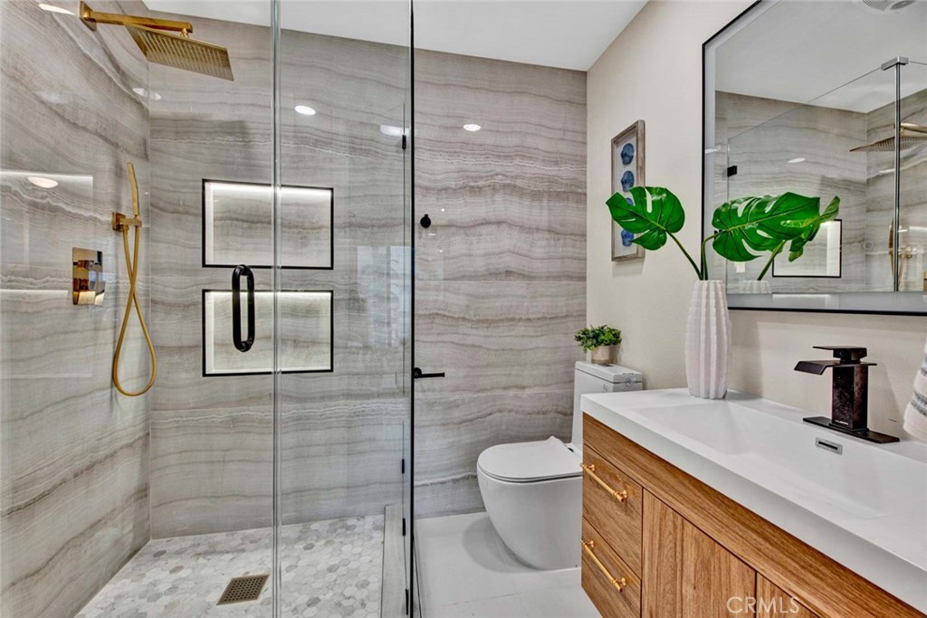 17351 Buttonwood Street