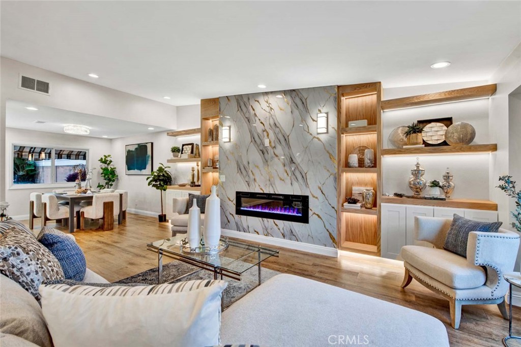 17351 Buttonwood Street