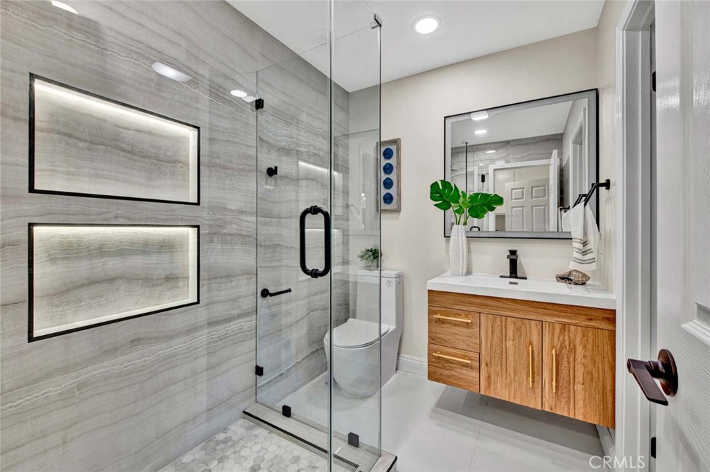 17351 Buttonwood Street