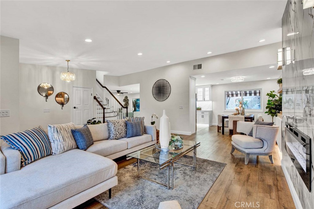 17351 Buttonwood Street