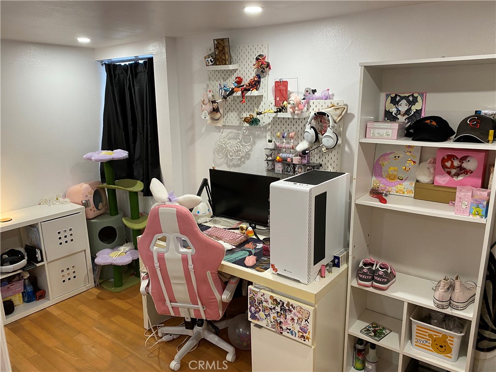 20701 Beach Boulevard 79