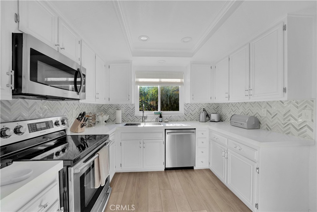 31585 E Nine Drive 53-F