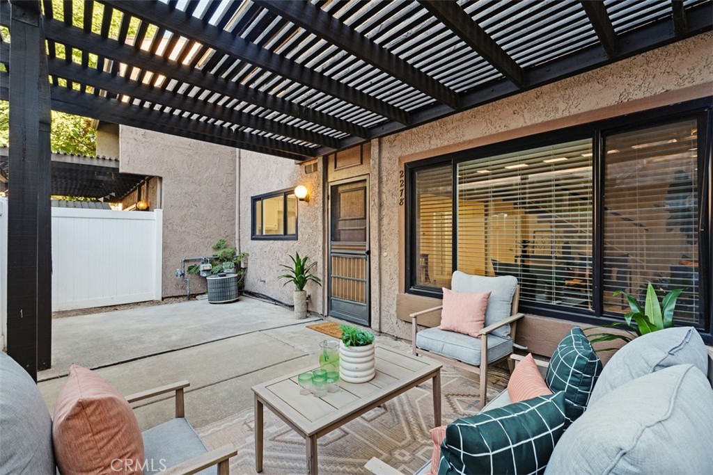 2278 Loma Alta Drive 8