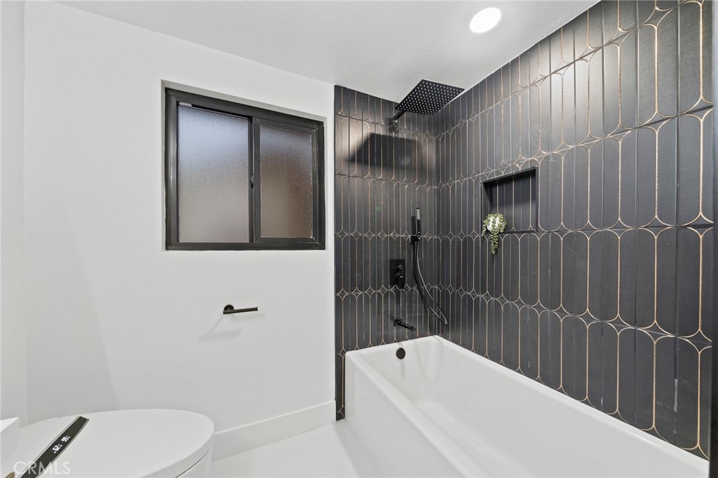 23641 Algiers Street