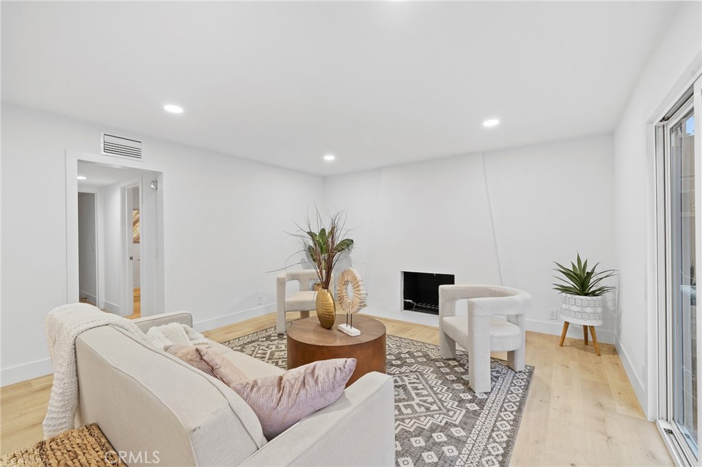 23641 Algiers Street