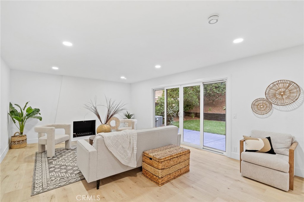 23641 Algiers Street